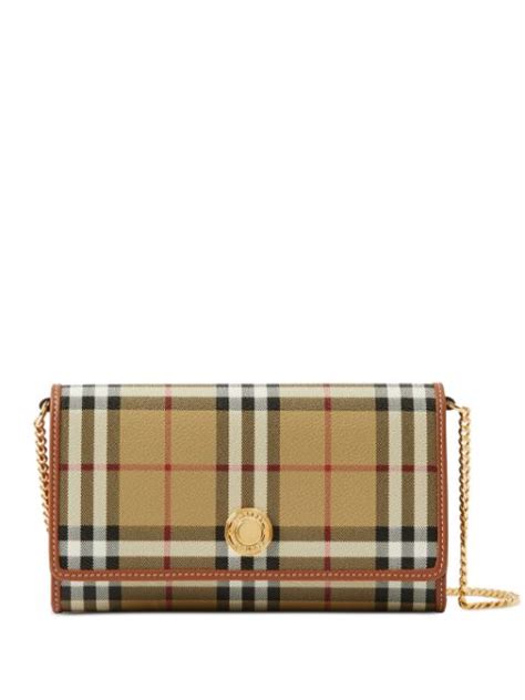 borse burberry blue label rossa|Scopri la nuova collezione di borse Burberry donna su FARFETCH.